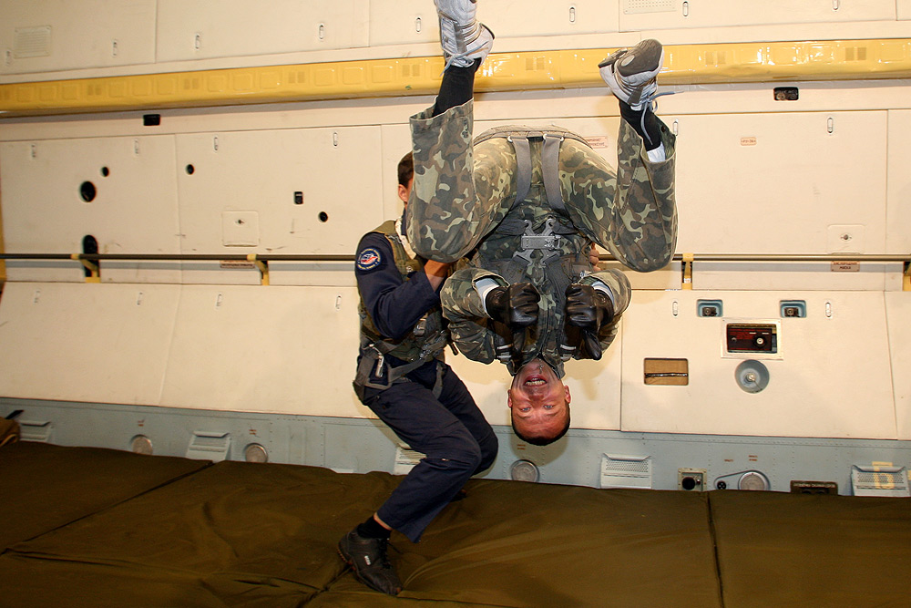 Полет в невесомости на Ил-76